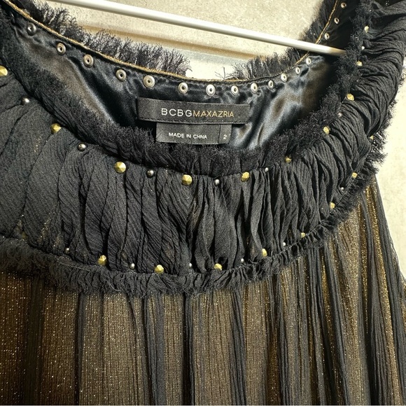 BCBGMAXAZRIA Dress Women’s Size 2 Silk studs Halter Mini Black lined Golden - Picture 4 of 16